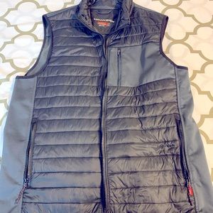 Hawke & Co Vest